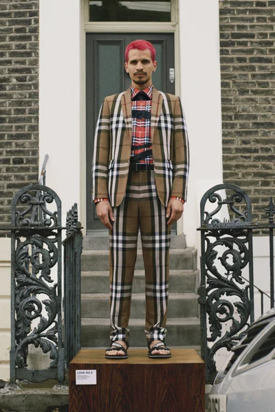 Look 5